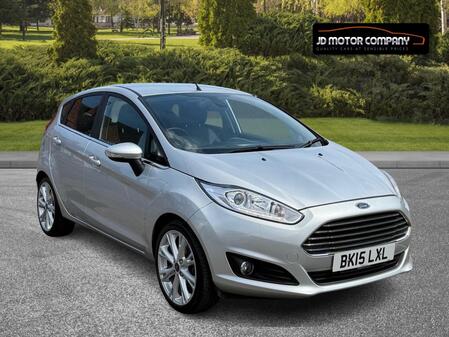 FORD FIESTA 1.0 T EcoBoost Titanium X