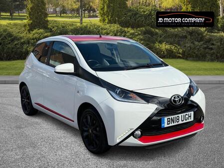 TOYOTA AYGO 1.0 VVT-i x-press
